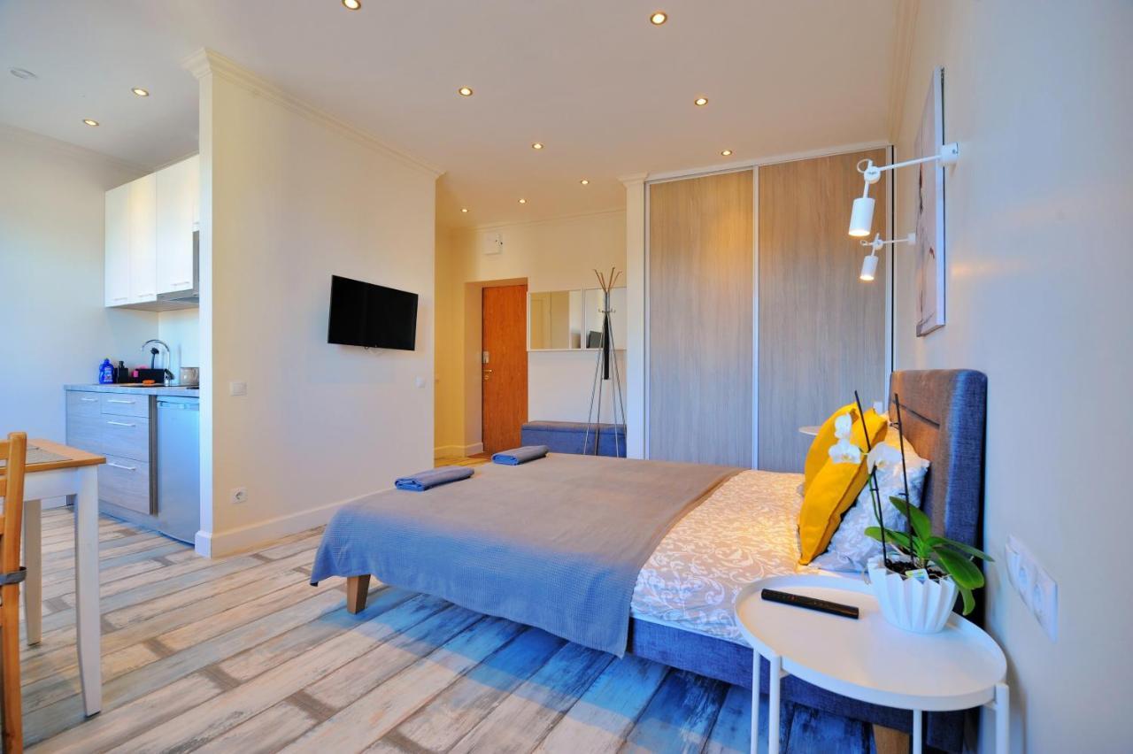 Gertrudes Residence Stay In Light-Filled Studio Apartment In Central Рига Екстер'єр фото